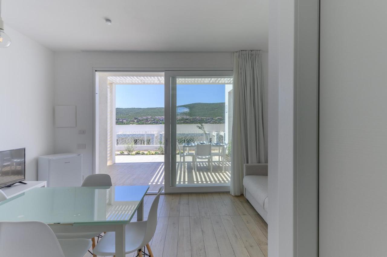 Capo Falcone Charming Apartments Stintino Exteriör bild